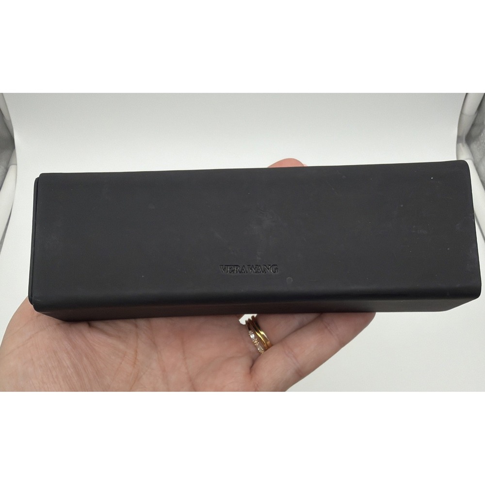 VERA WANG HARD CASE FOR EYEGLASSES